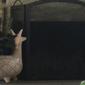 Meet your Posher, Ant